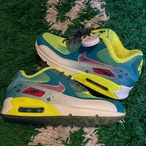 Doernbecher airmax 90 women’s